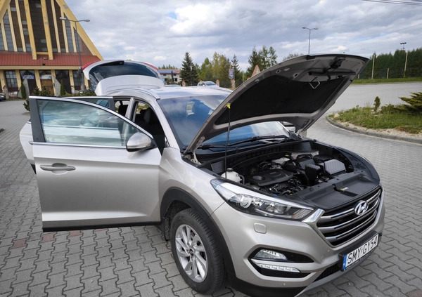 Hyundai Tucson cena 73200 przebieg: 75000, rok produkcji 2017 z Żabno małe 154